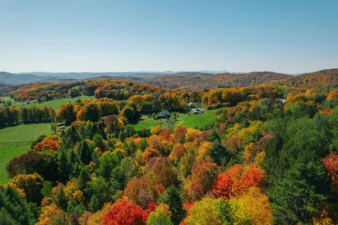 222 Monarch Hill Road Tunbridge VT 05077-9628