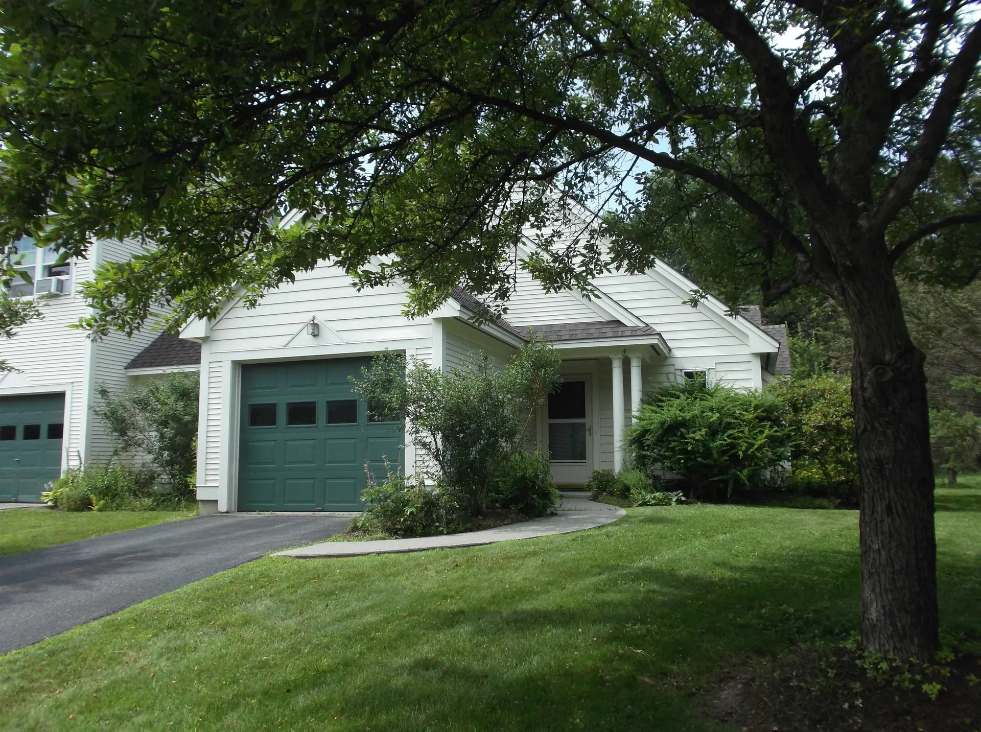 34 Eastman Farm Road Burlington VT 05408
