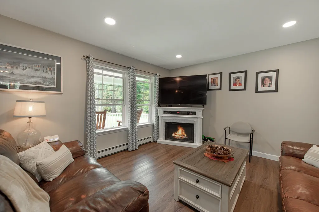 8 Fraser Road Thornton NH 03285