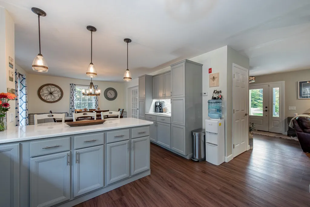 8 Fraser Road Thornton NH 03285