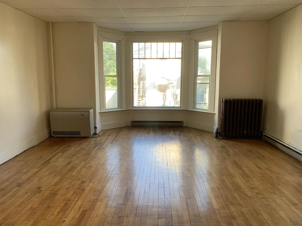 73 Bayview Street Newport City VT 05855
