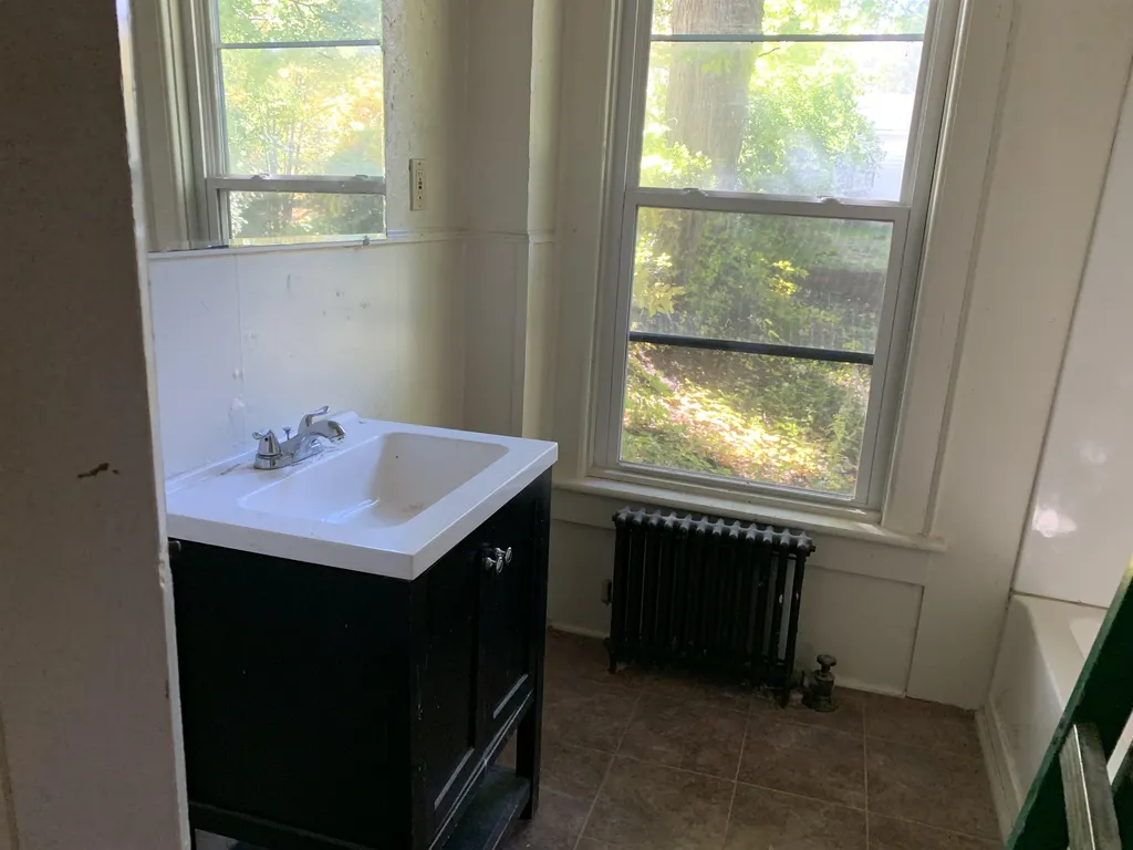 73 Bayview Street Newport City VT 05855