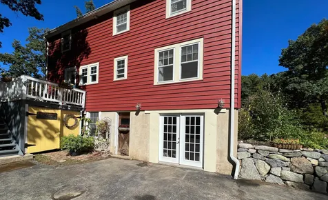 70 Winnicutt Road Stratham NH 03885