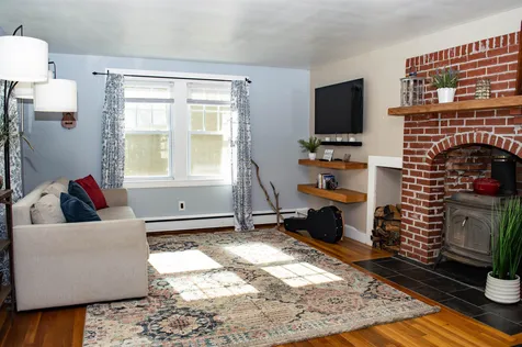 70 Winnicutt Road Stratham NH 03885