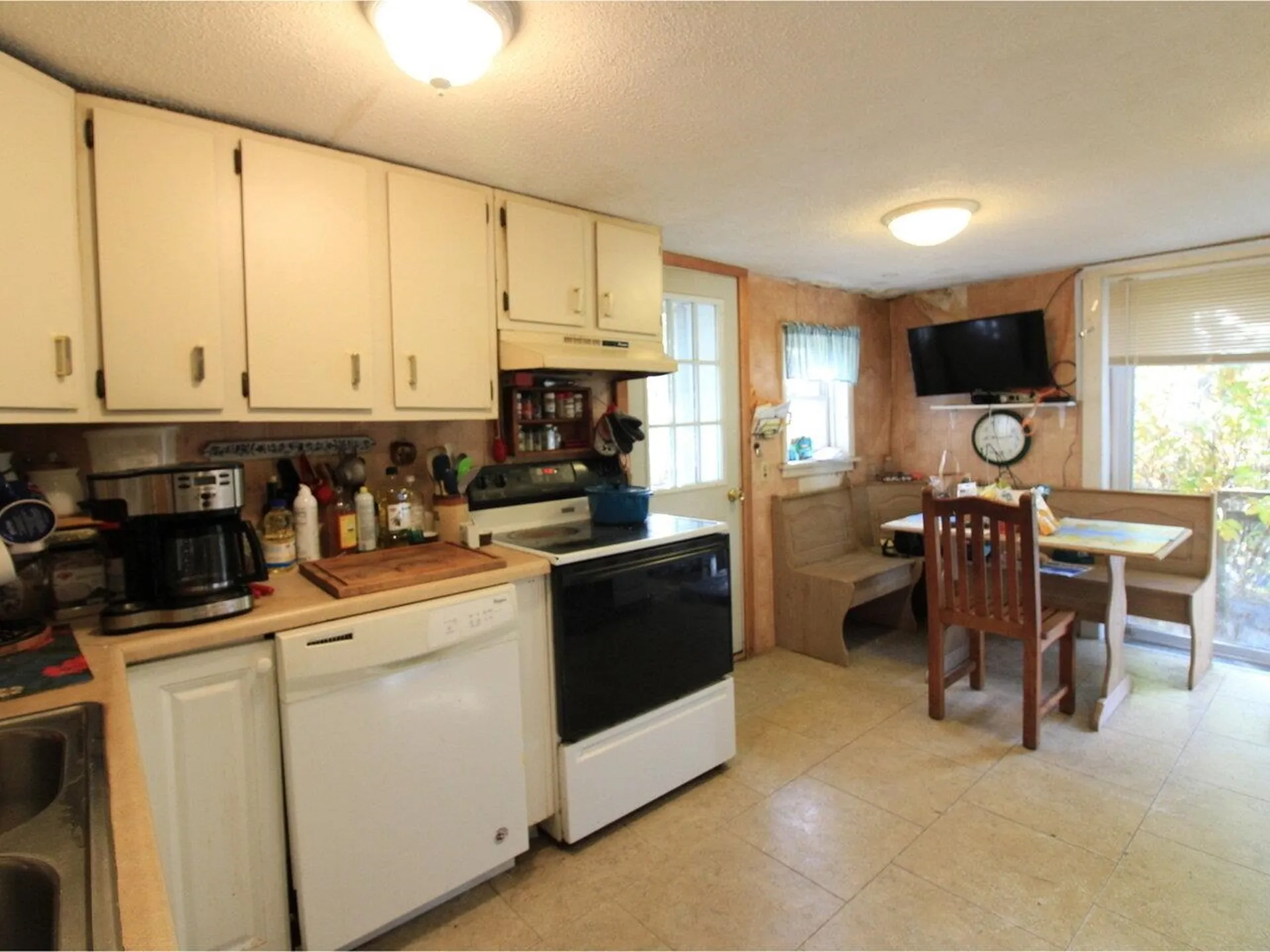 95 Towers Road Essex VT 05452