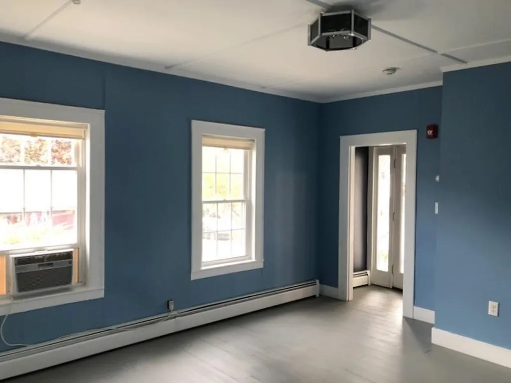 51 North Main Street Wolfeboro NH 03894