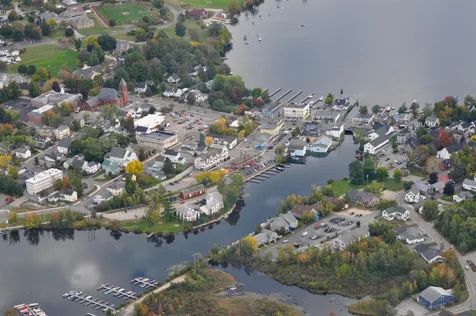 51 North Main Street Wolfeboro NH 03894
