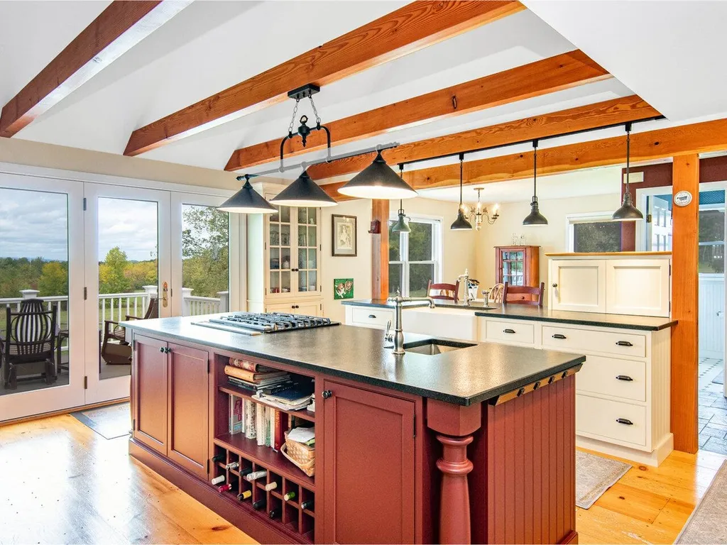189 Four Winds Road Ferrisburgh VT 05456