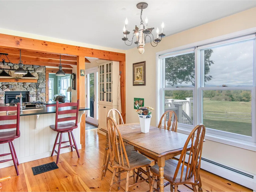 189 Four Winds Road Ferrisburgh VT 05456
