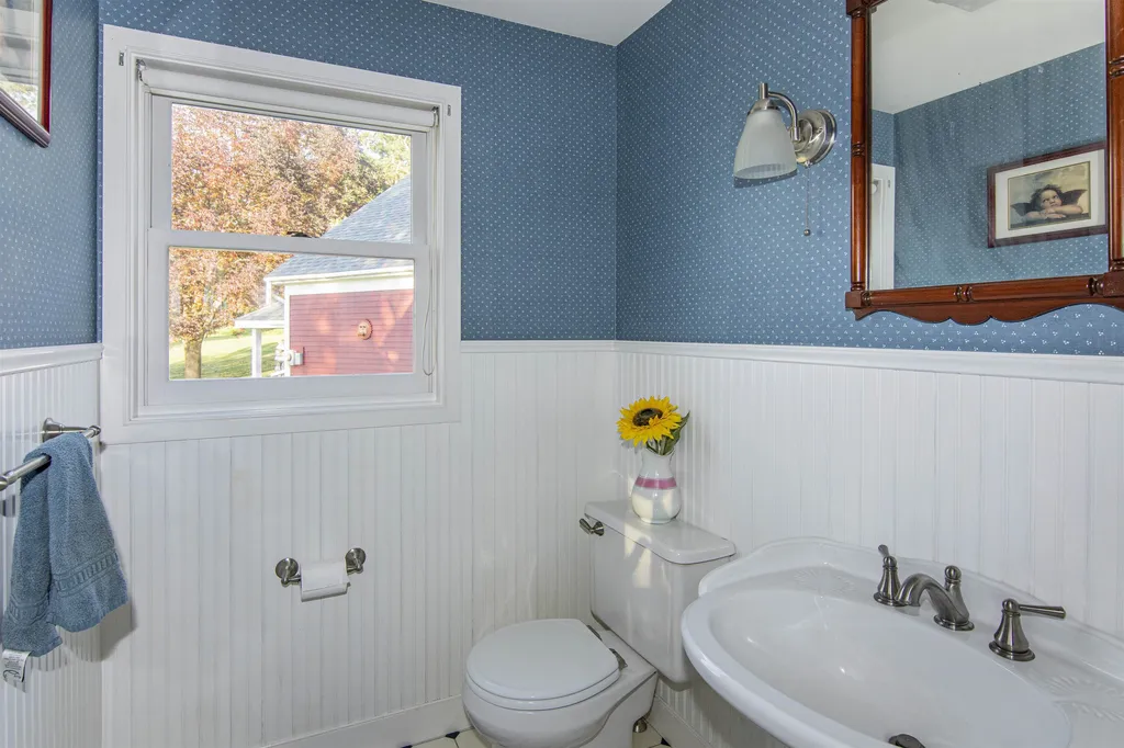 189 Four Winds Road Ferrisburgh VT 05456