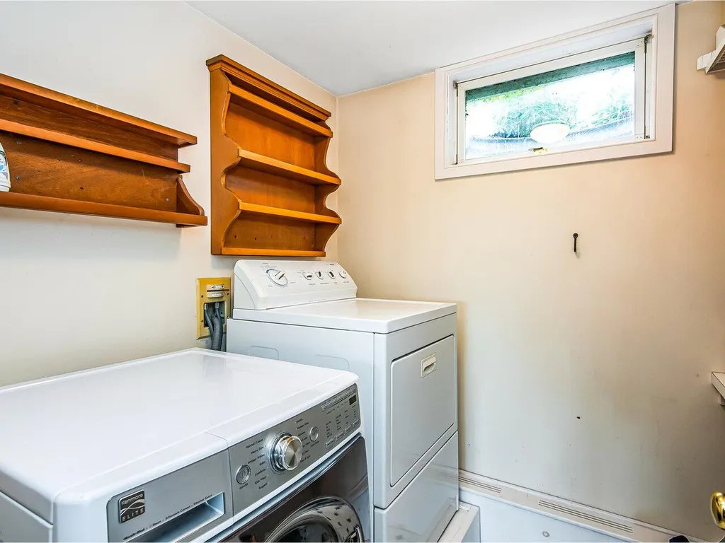 189 Four Winds Road Ferrisburgh VT 05456
