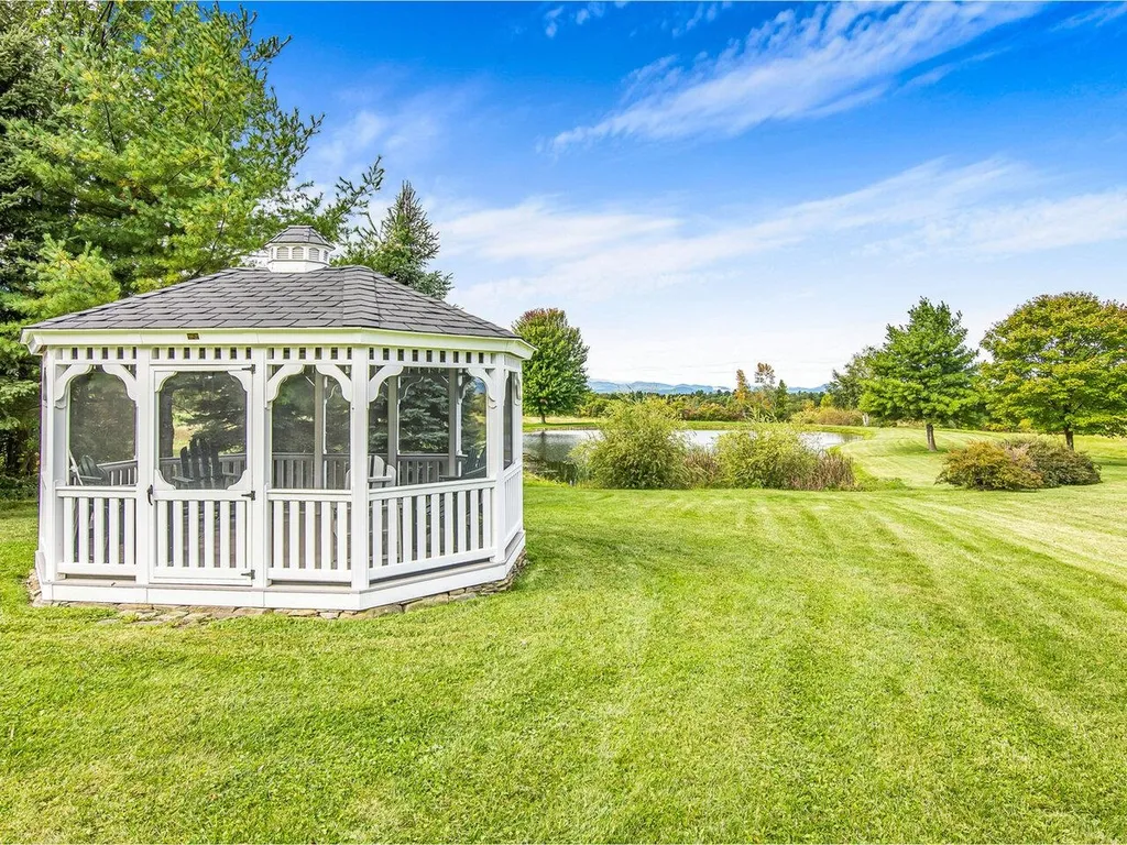 189 Four Winds Road Ferrisburgh VT 05456