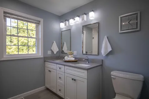 10 Ellsworth Lane Pelham NH 03076