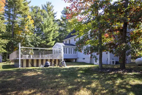 10 Ellsworth Lane Pelham NH 03076