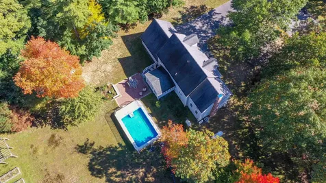 10 Ellsworth Lane Pelham NH 03076