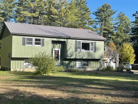 26 10th Mountain Road Hill NH 03243