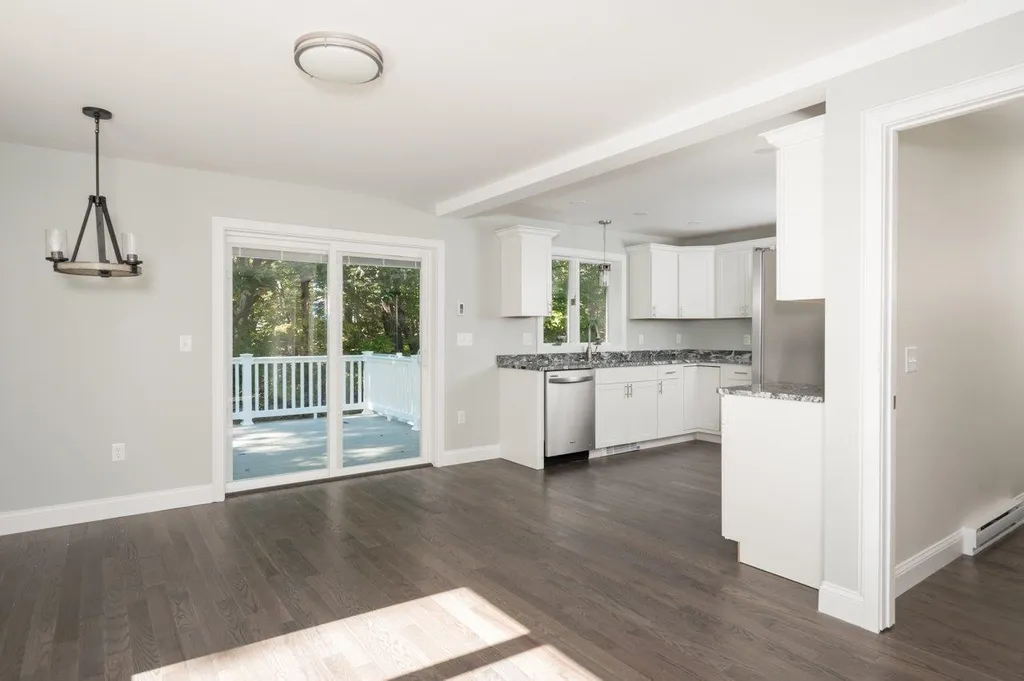 17 Lilac Lane Kennebunk ME 04043
