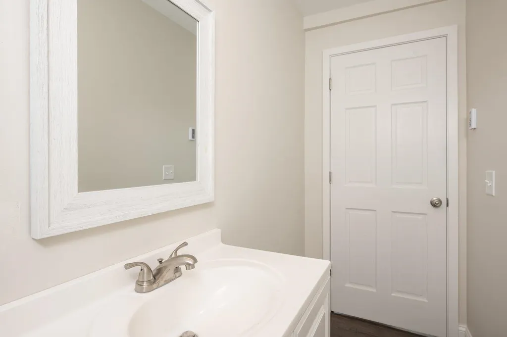 17 Lilac Lane Kennebunk ME 04043