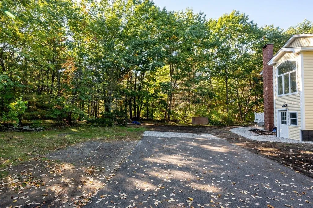 17 Lilac Lane Kennebunk ME 04043