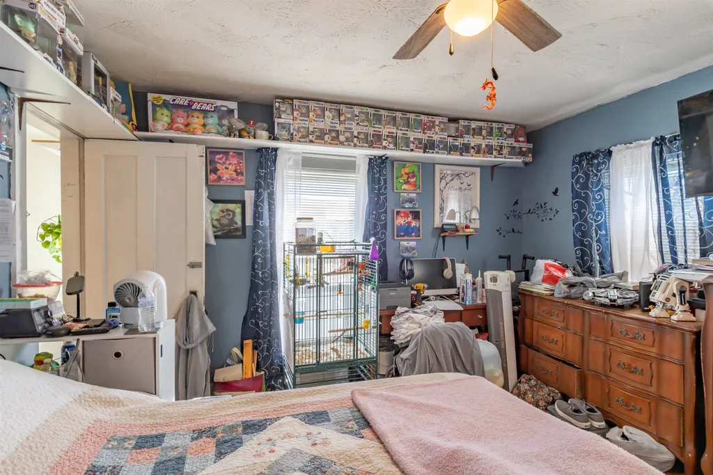 16 Hanover Street Nashua NH 03060