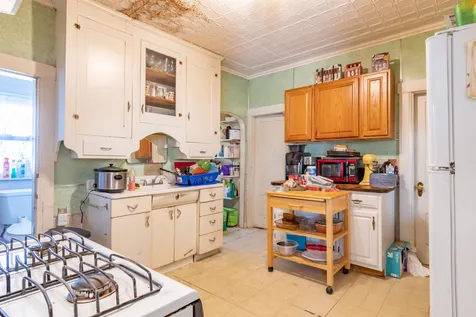 16 Hanover Street Nashua NH 03060