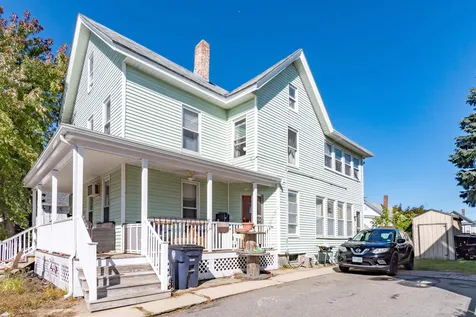 16 Hanover Street Nashua NH 03060