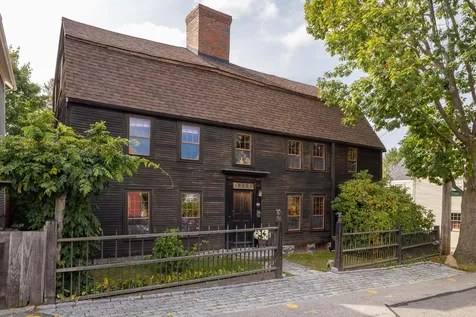 48 Manning Street Portsmouth NH 03801