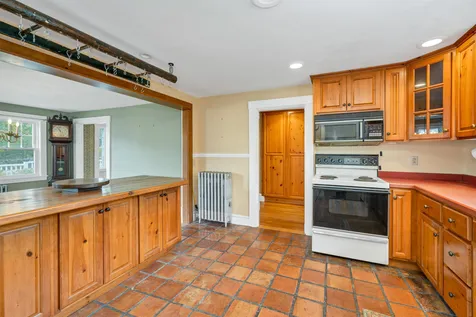 523 Governor Wentworth Highway Tuftonboro NH 03816