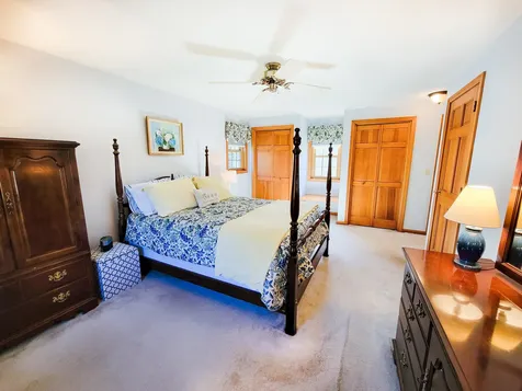 34 Thomas Lane Essex VT 05452