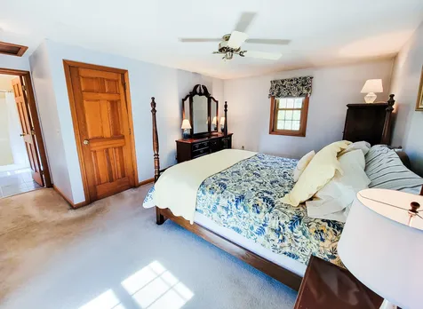 34 Thomas Lane Essex VT 05452