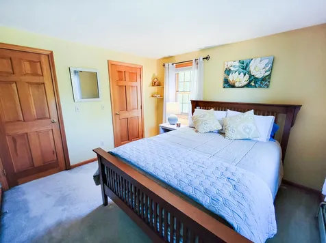 34 Thomas Lane Essex VT 05452