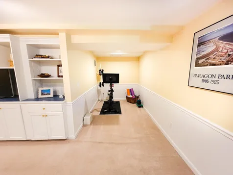 34 Thomas Lane Essex VT 05452