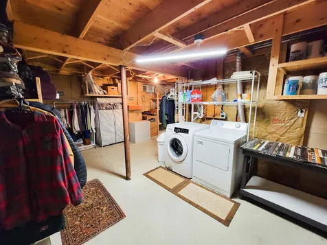 34 Thomas Lane Essex VT 05452