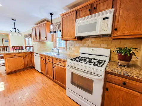34 Thomas Lane Essex VT 05452