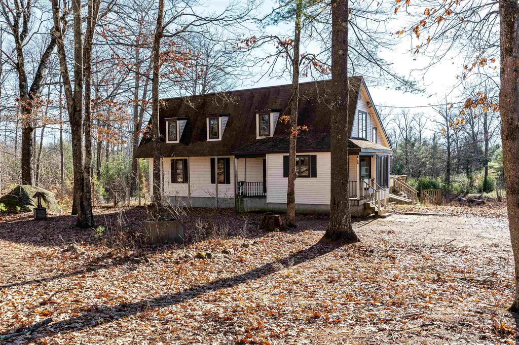 90 Champion Hill Road Effingham NH 03882