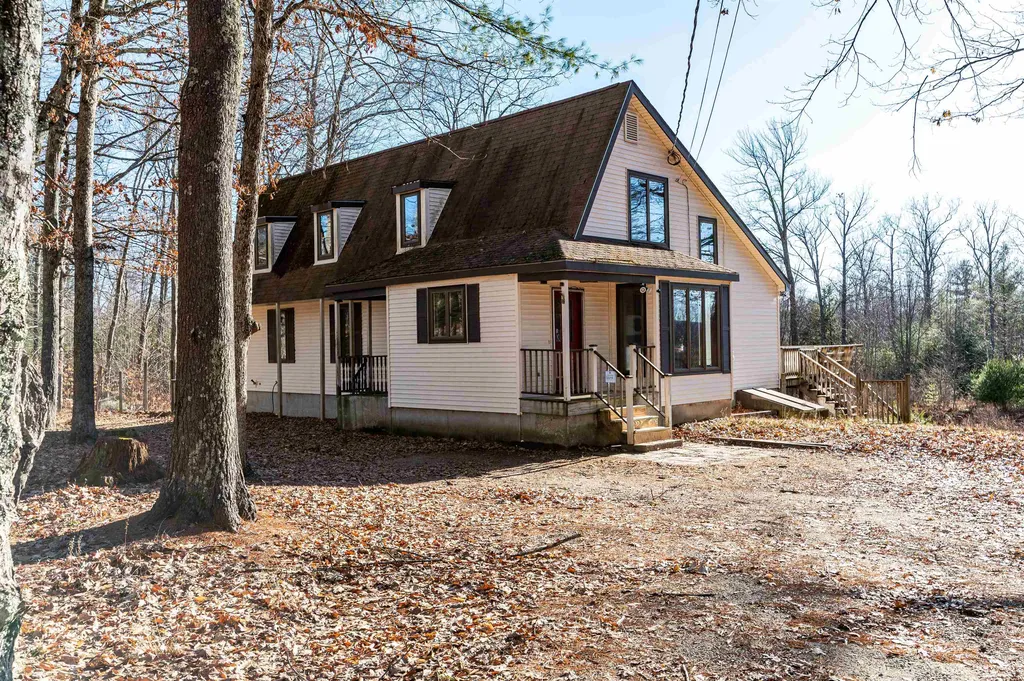 90 Champion Hill Road Effingham NH 03882