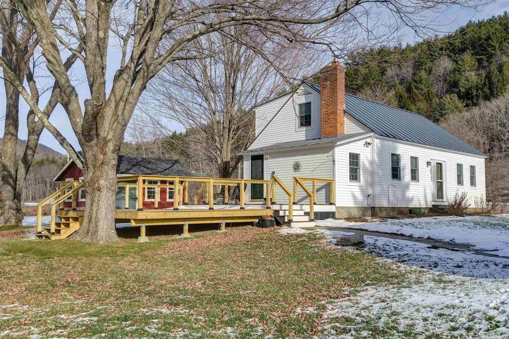 819 Pomfret Road Woodstock VT 05091