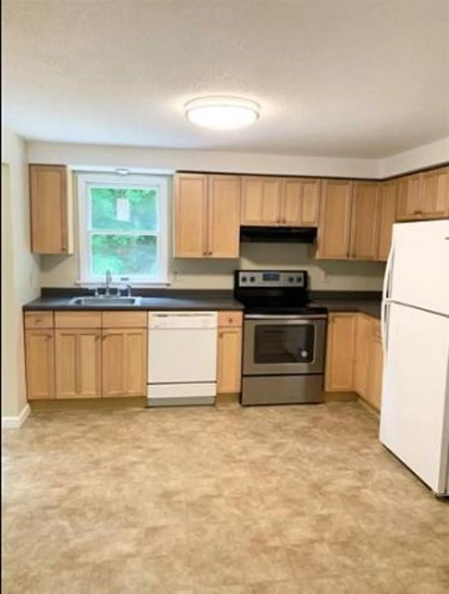3 Morningside Drive Derry NH 03038