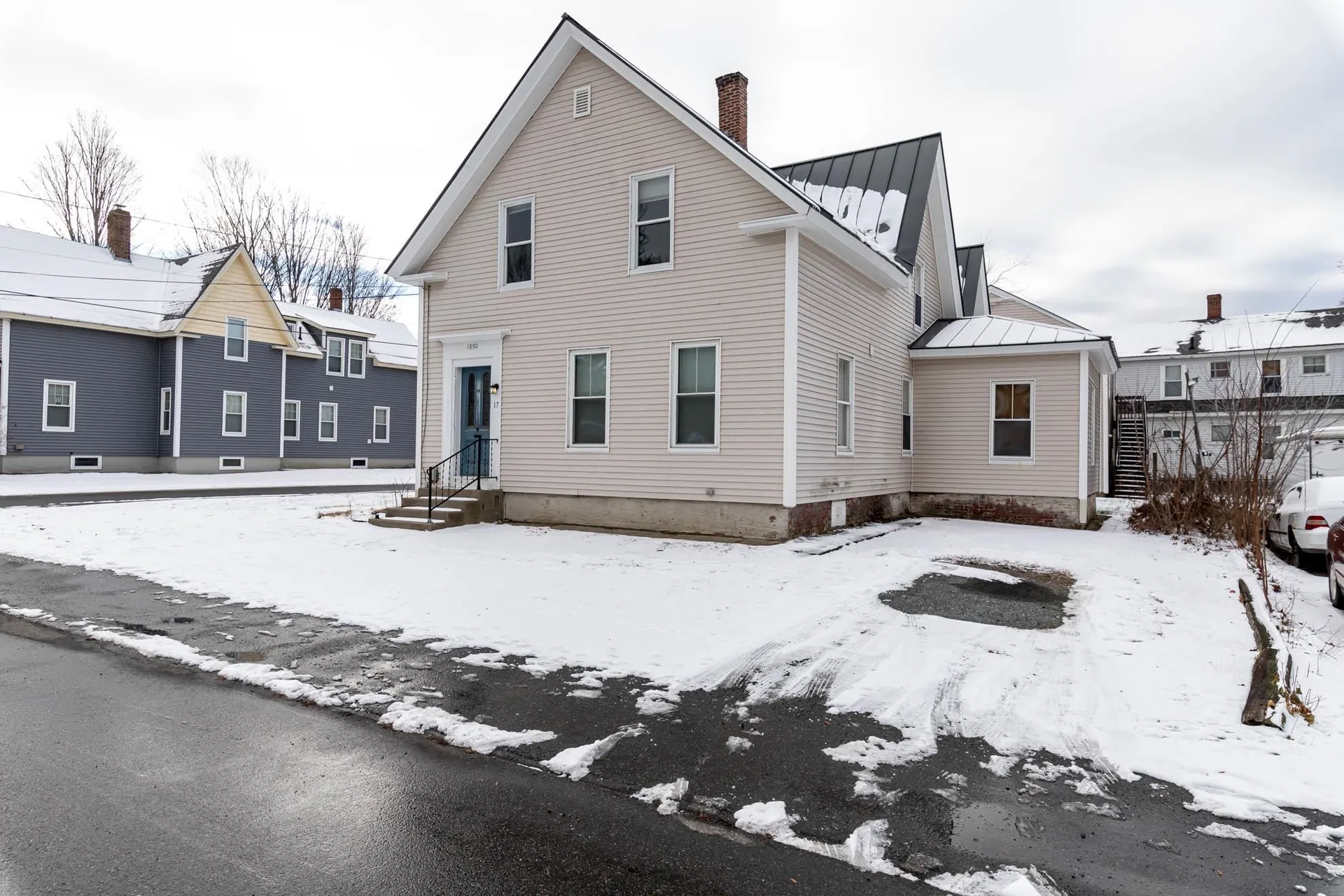 17 Severance Street Claremont NH 03743