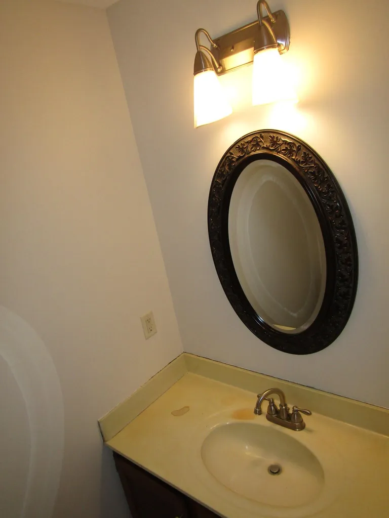 190 Oak Circle Colchester VT 05446