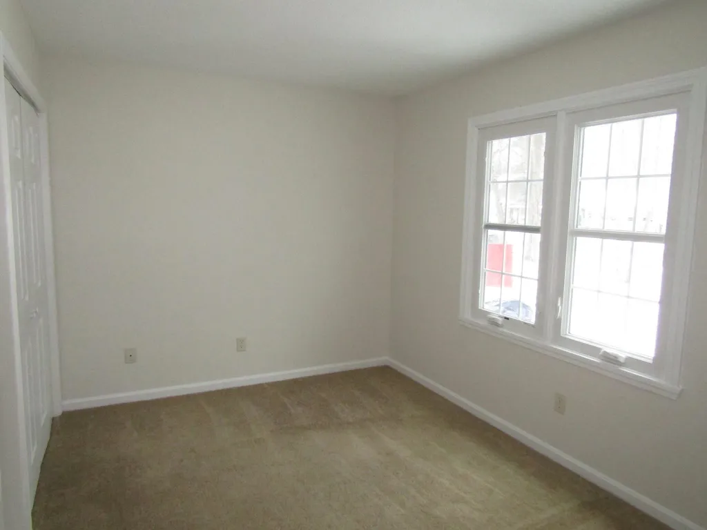 190 Oak Circle Colchester VT 05446