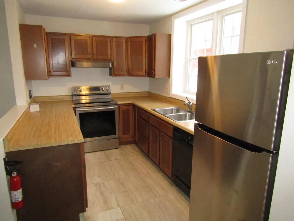 190 Oak Circle Colchester VT 05446