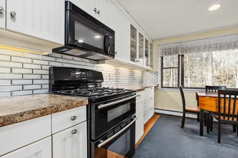3 Moonlight Drive Newmarket NH 03857