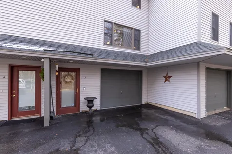 3 Moonlight Drive Newmarket NH 03857