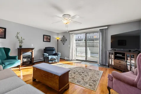 3 Moonlight Drive Newmarket NH 03857
