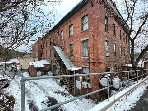 151 Main Street Bradford VT 05033