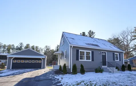 2 Allan Street Dover NH 03820
