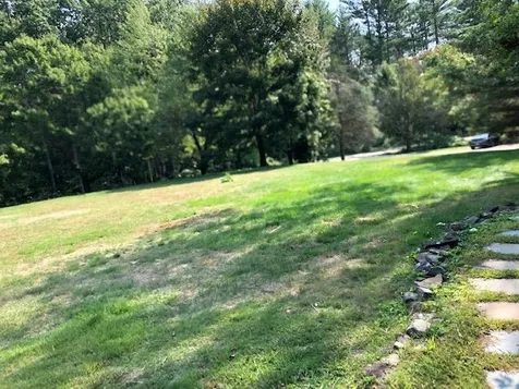 33 Apple Lane Hollis NH 03049