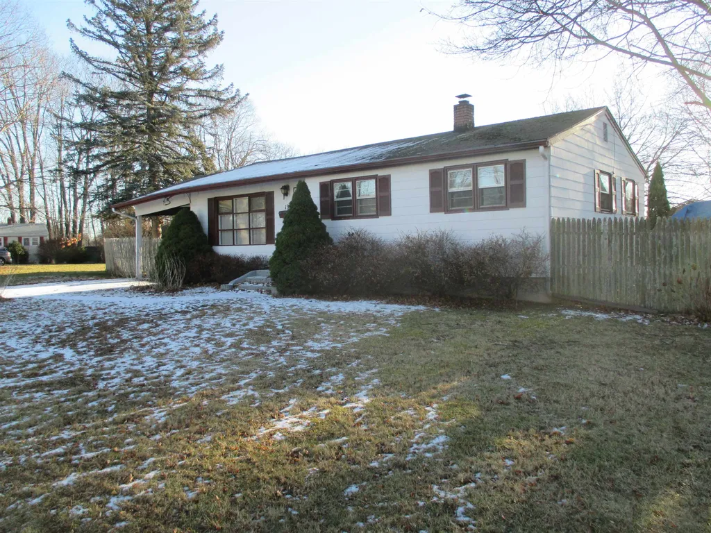 19 Coakley Road Portsmouth NH 03801
