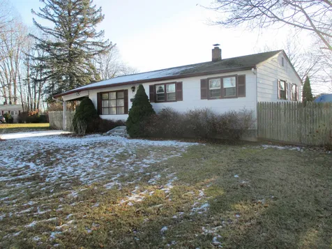 19 Coakley Road Portsmouth NH 03801